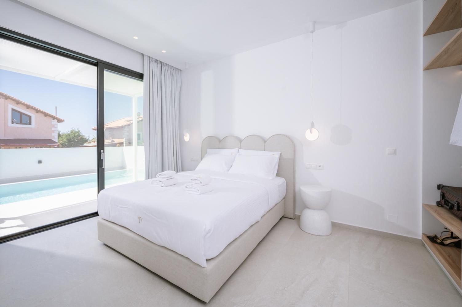 Sardines Luxury Suites Hersonissos  Exterior photo