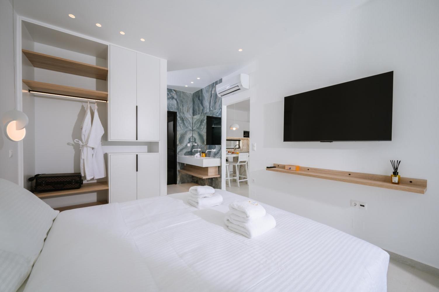 Sardines Luxury Suites Hersonissos  Exterior photo